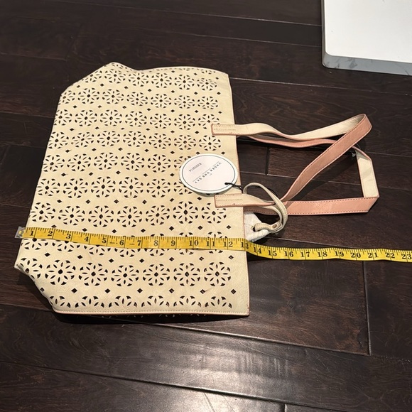 Under One Sky Cream and pink Laser-Cut Tote Bag NWT - Picture 7 of 10